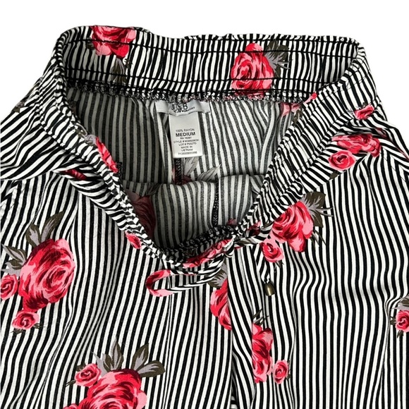 Joe B Black and White Floral Wide Leg Pants - Picture 3 of 11